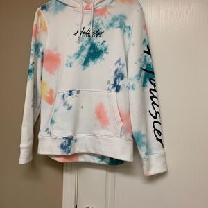 Hollister Must-Have Collection Hoodie